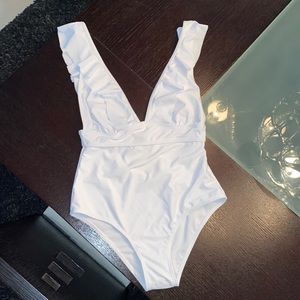 NEW SHEIN White Ruffle One-piece Swimsuit